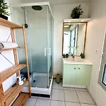 Y&e - Gare Sncf - Cite Congres - Centre - Parking アパート *